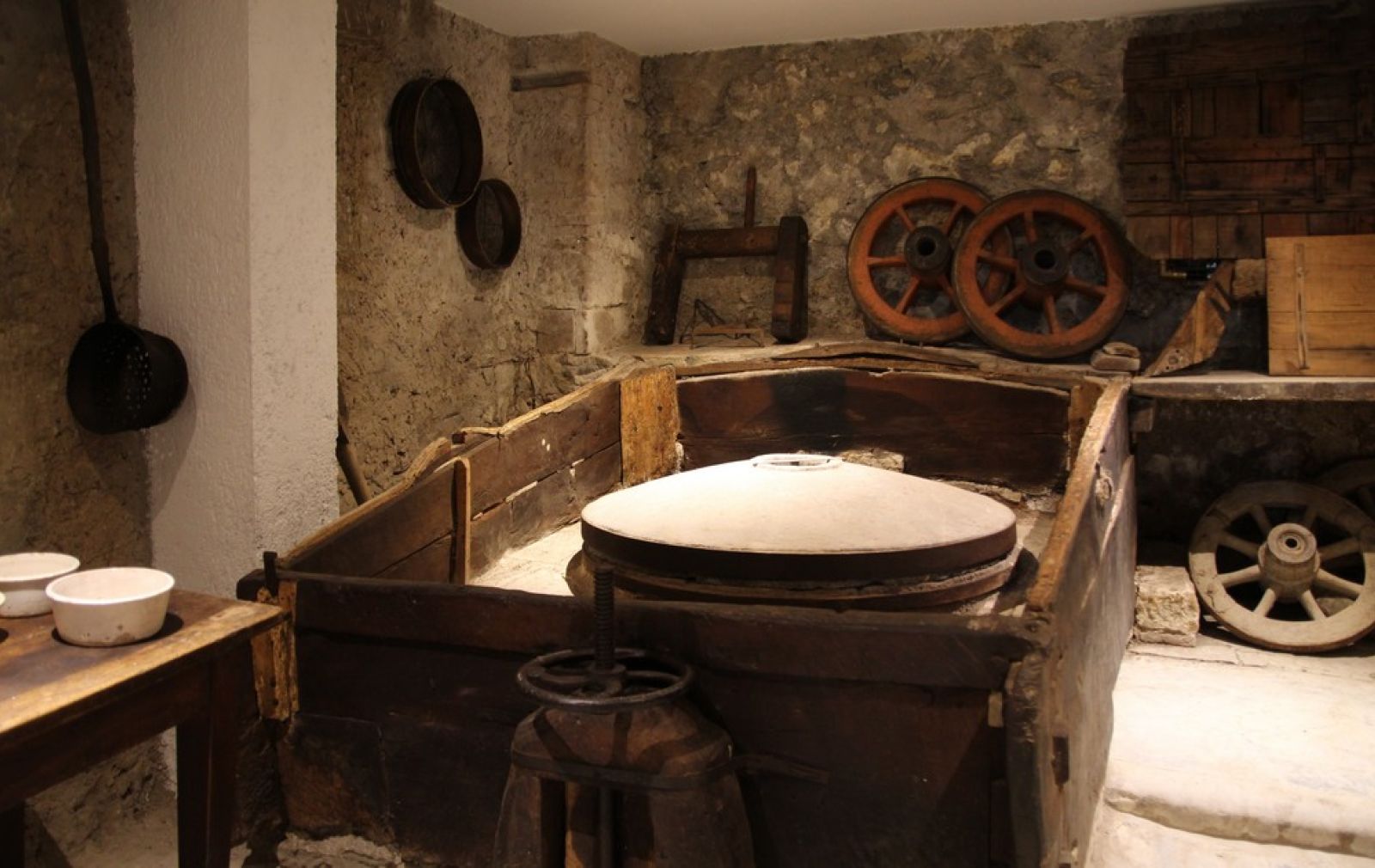 Antico Mulino di Roncorozzo | Mulino storico vicino alla Rocchetta Mattei