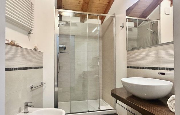 Camera Marcolfa - Dettaglio Bagno con doccia
